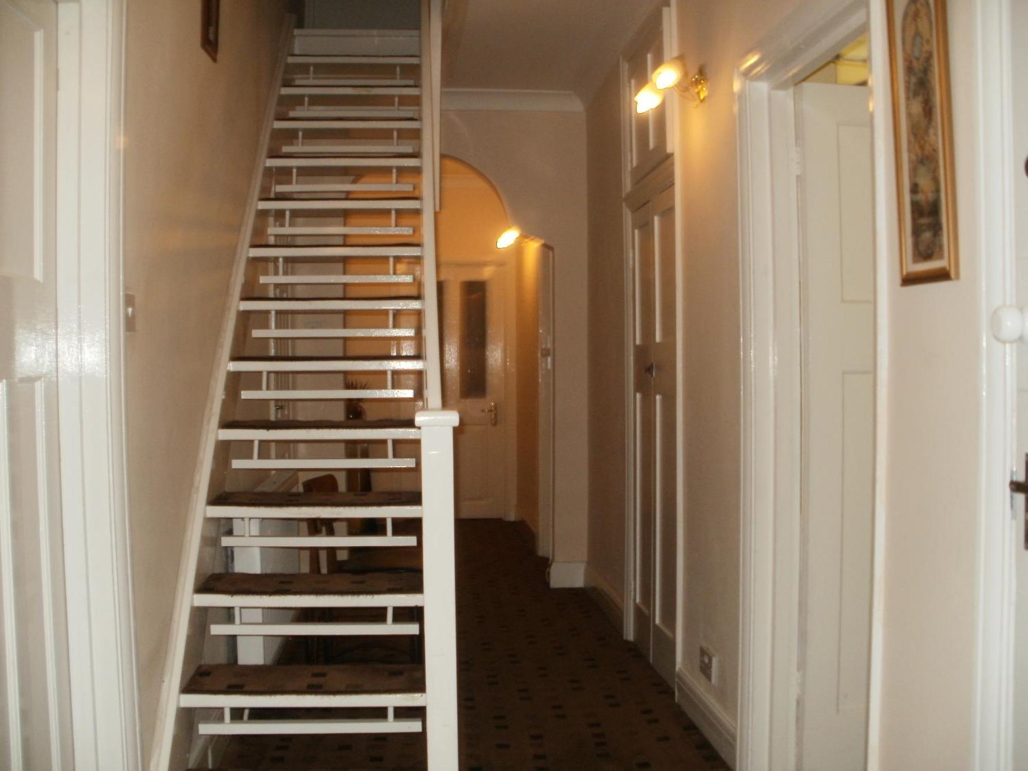 London Heathrow Guesthouse هيثرو المظهر الخارجي الصورة
